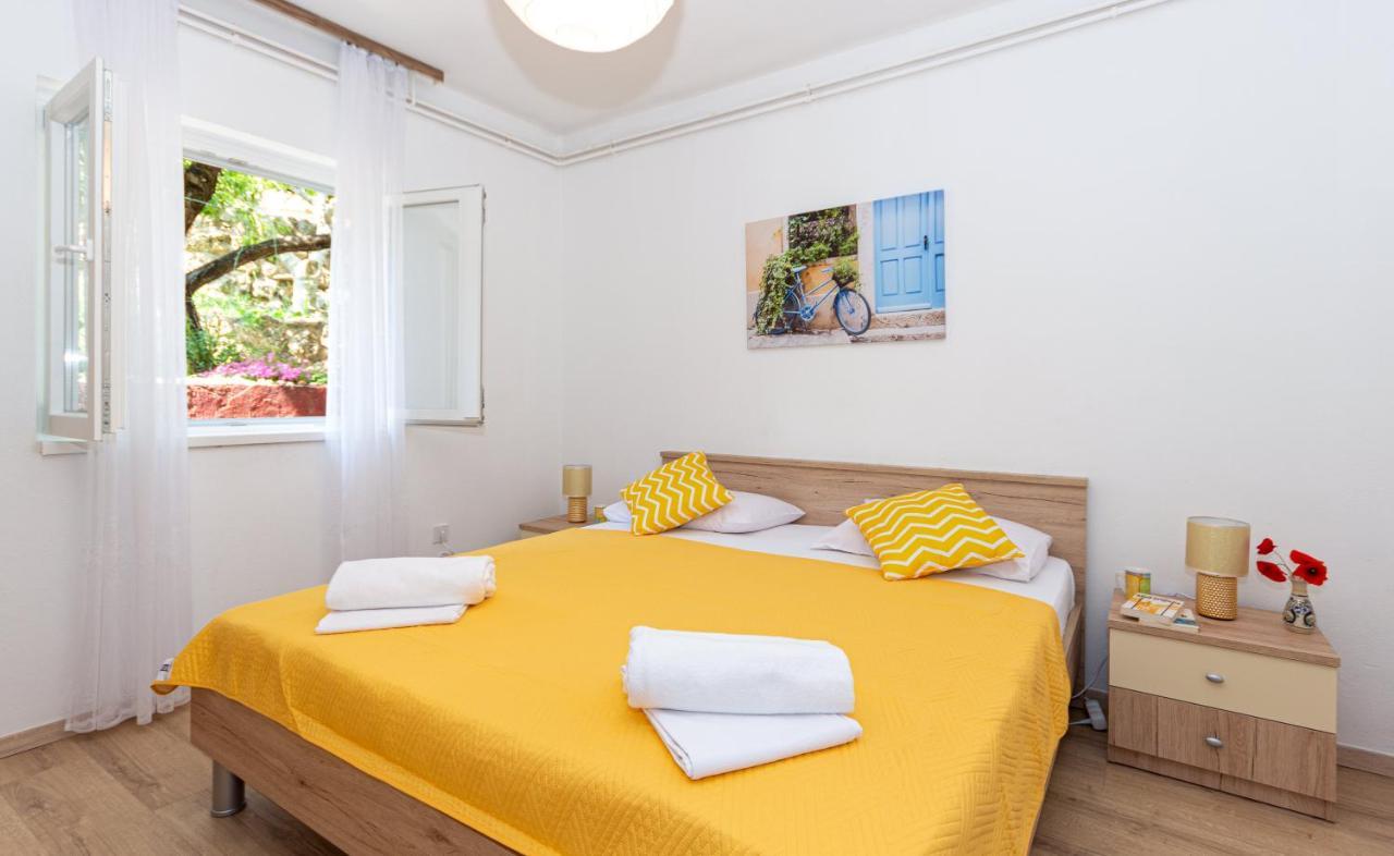 Apartment Plemic Pag Town Exterior foto